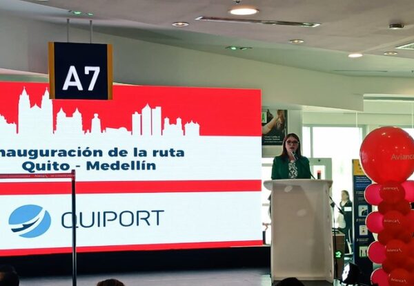 inauguracion-quito-medellin-1 inauguracion-quito-medellin-1